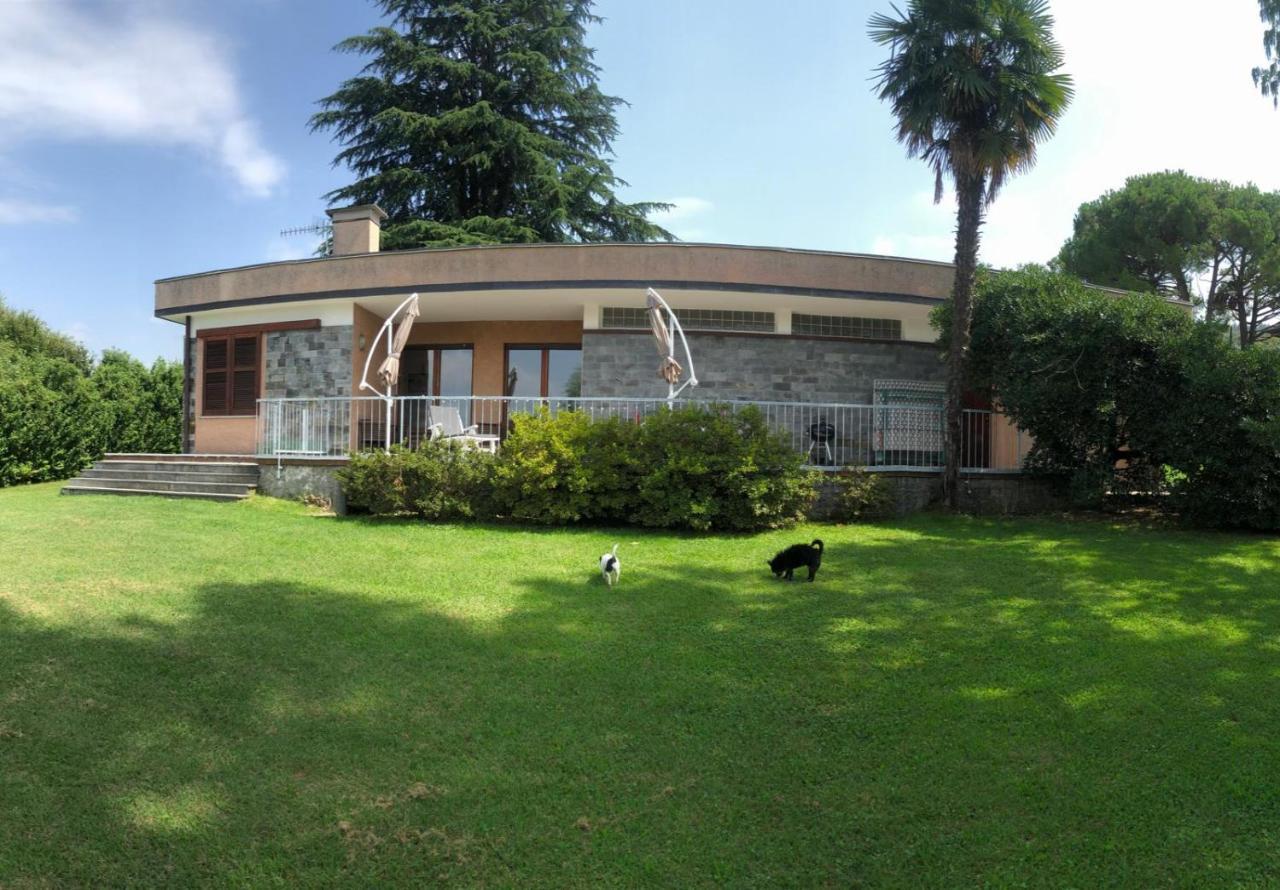 Casa Gaiani Villetta In Riva Al Lago Vista Mozzafiato Varano Borghi Екстер'єр фото