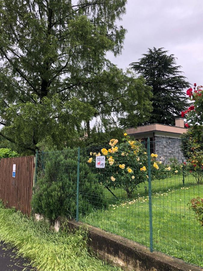 Casa Gaiani Villetta In Riva Al Lago Vista Mozzafiato Varano Borghi Екстер'єр фото